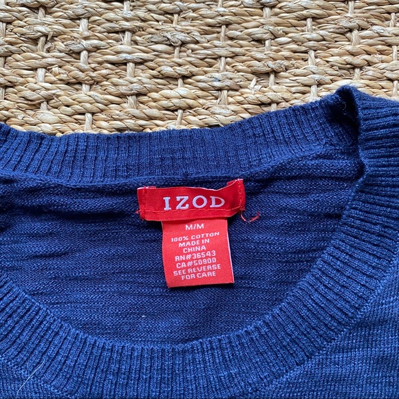 Izod blue men’s sweater size medium NWOT - Picture 2 of 2